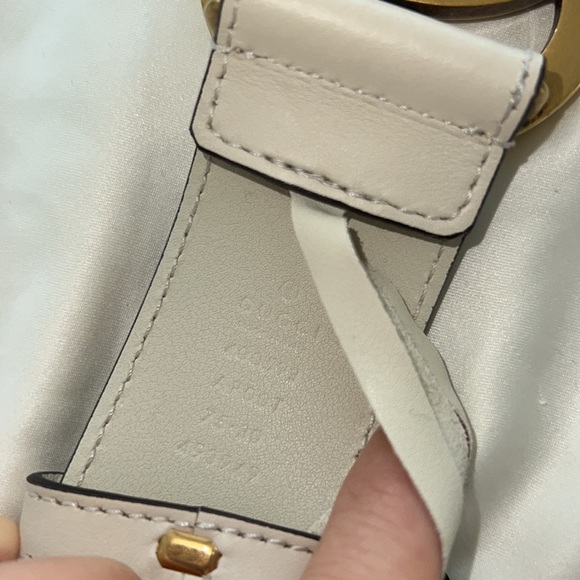 Authentic Gucci Belt. LEATHER BELT WITH DOUBLE G BUCKLE. main image 4